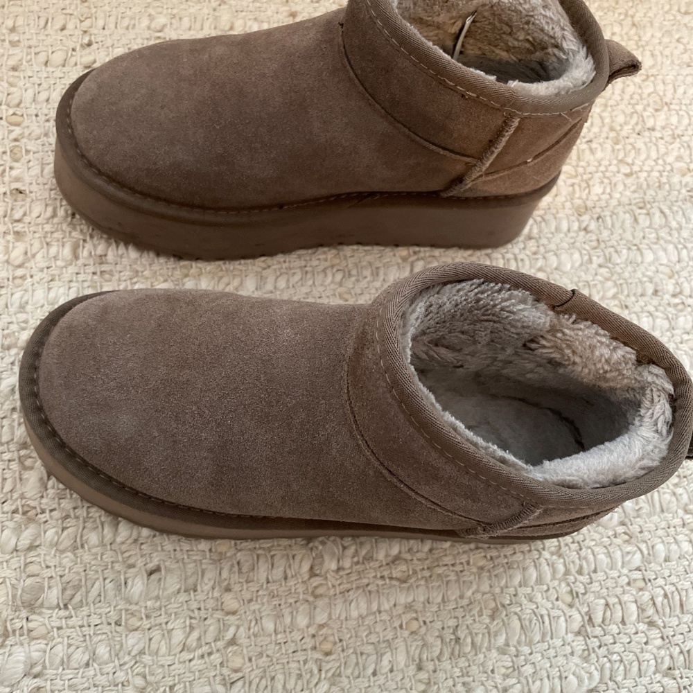 Project Cloud Huggy Platform Leather Shearling Bo… - image 5